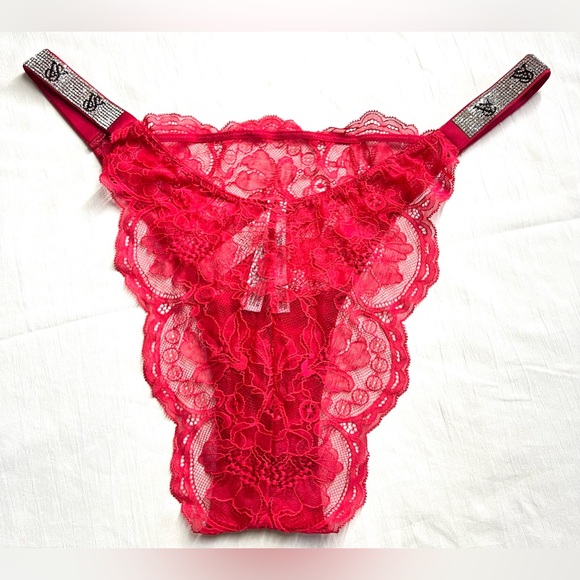 Victoria's Secret Lace pantie - Picture 2 of 4